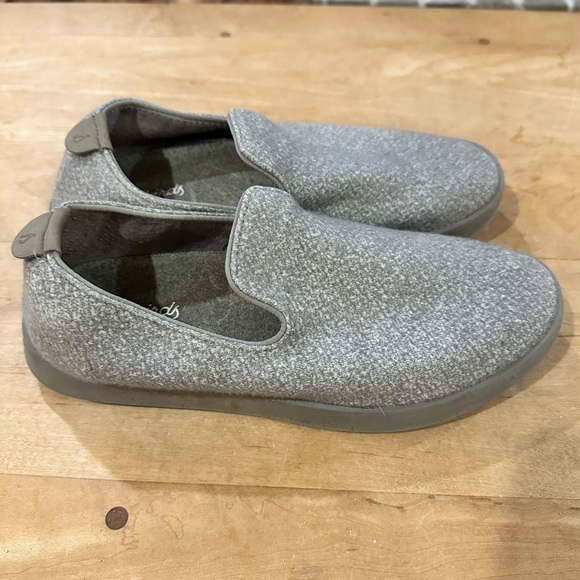 Allbirds women’s wool loungers size 8, gray shoe and sole - Picture 2 of 5